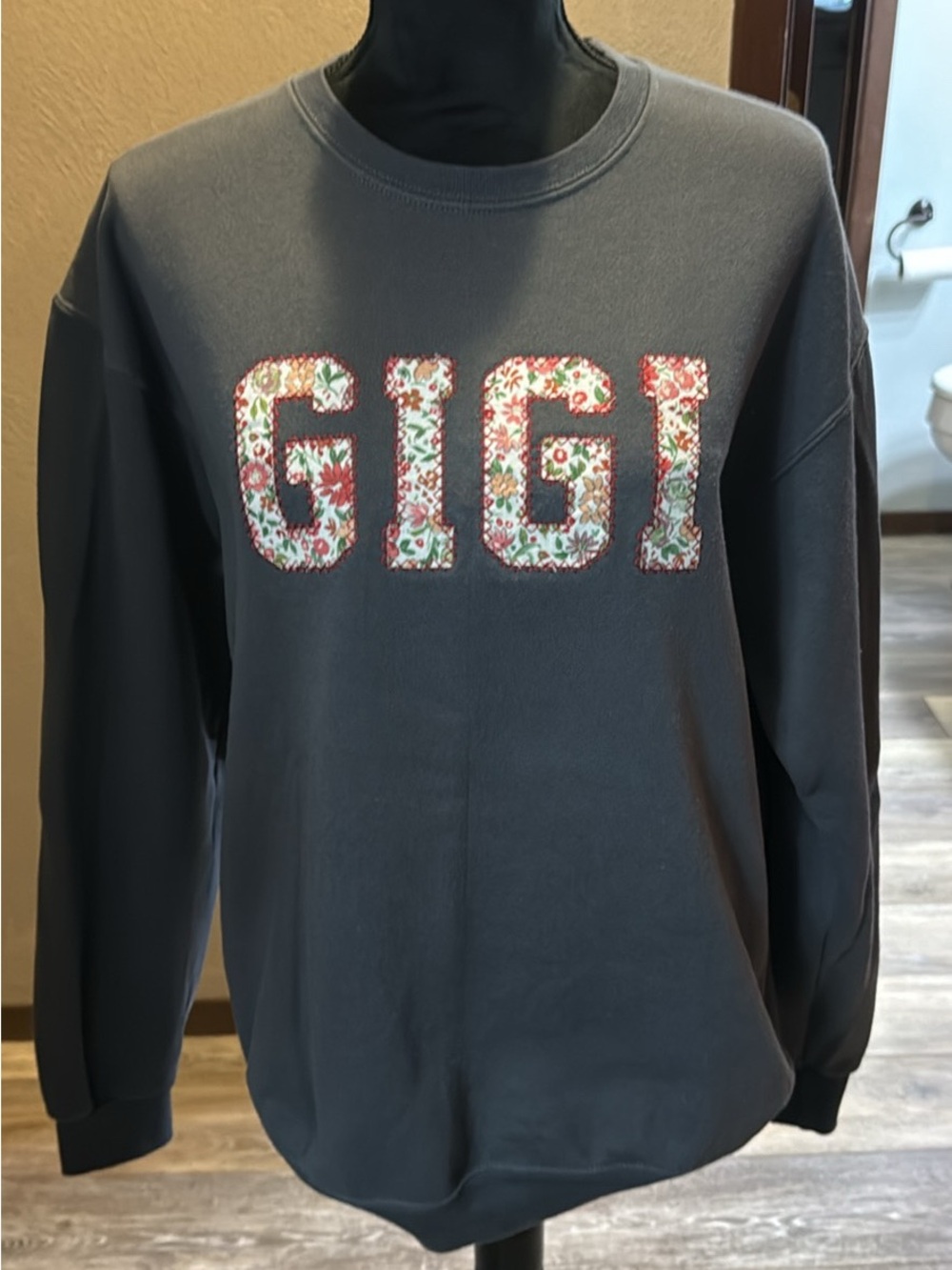 GIGI Floral Appliqué Crewneck Sweater - Black
